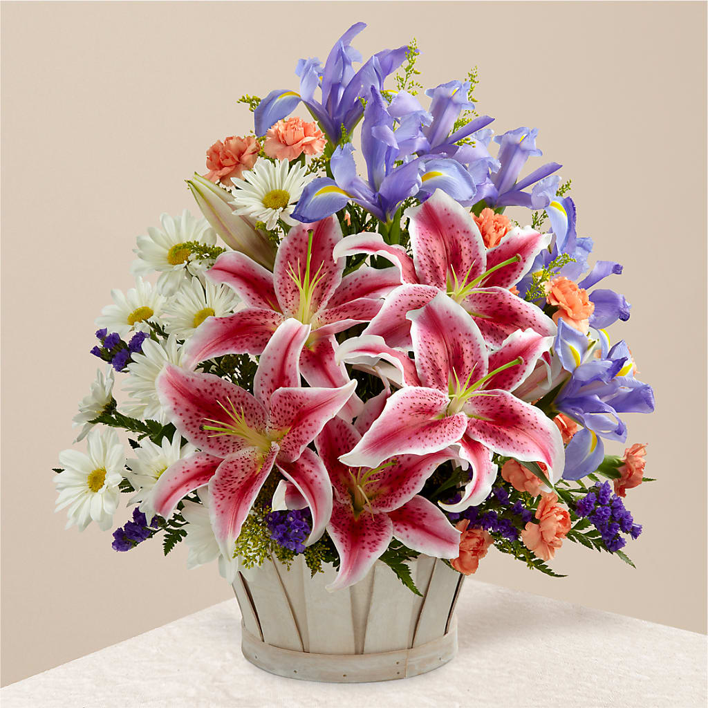 The Wondrous Nature Bouquet – Flowers By Robert Taylor Inc, West Covina CA