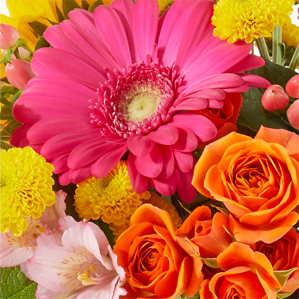 Florist Original Mixed Bouquet – Flowers By Robert Taylor Inc, West Covina CA