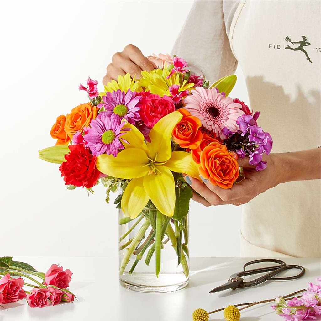 Cue the Confetti - A Florist Original – Flowers By Robert Taylor Inc, West Covina CA