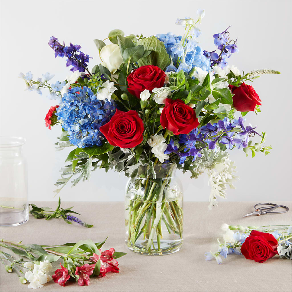 Star Spangled - A Florist Original – Flowers By Robert Taylor Inc, West Covina CA