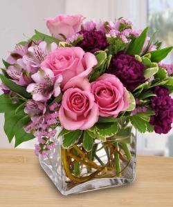Mothers Day Blooms – Flowers By Robert Taylor Inc, West Covina CA