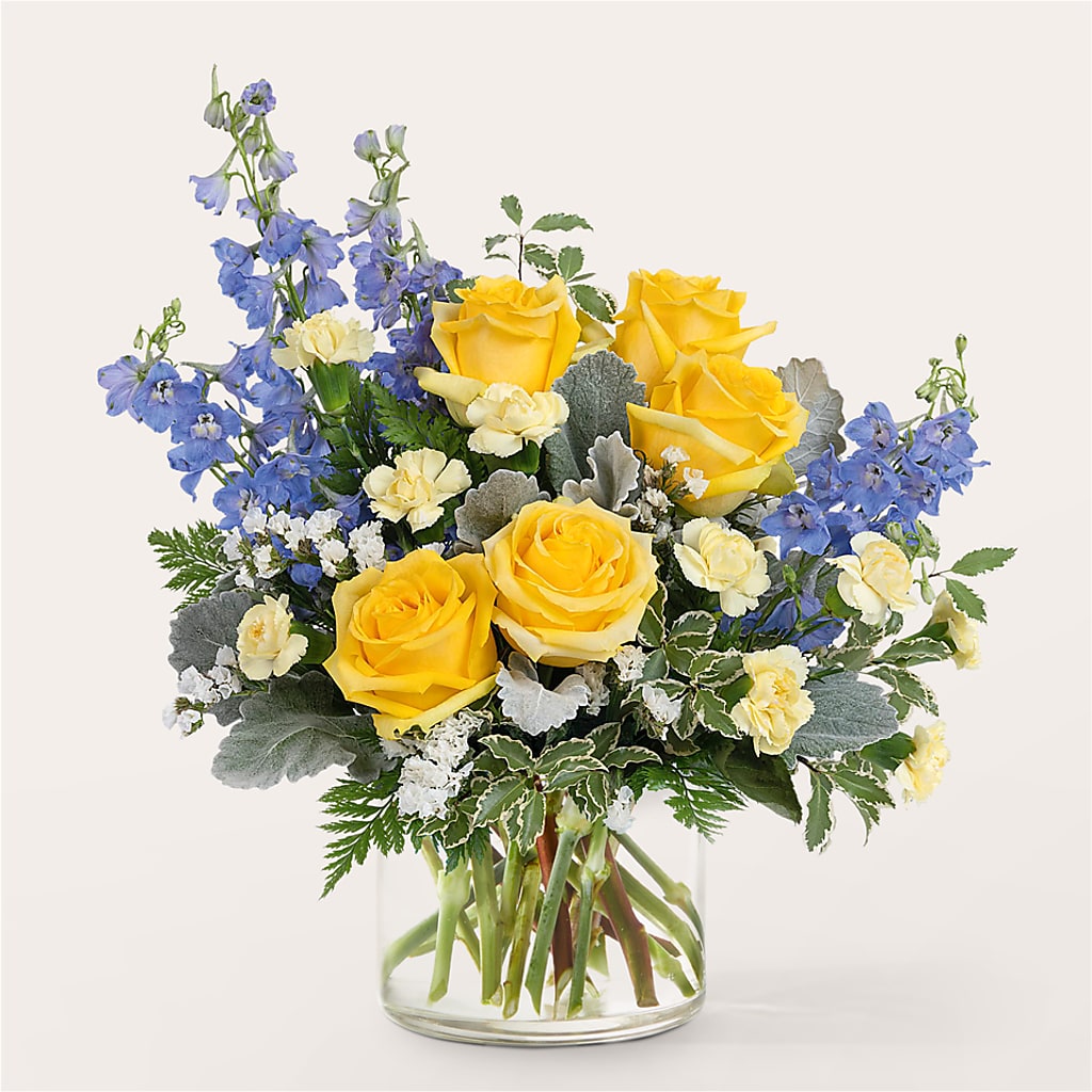 Butterfly Wings Bouquet – Flowers By Robert Taylor Inc, West Covina CA