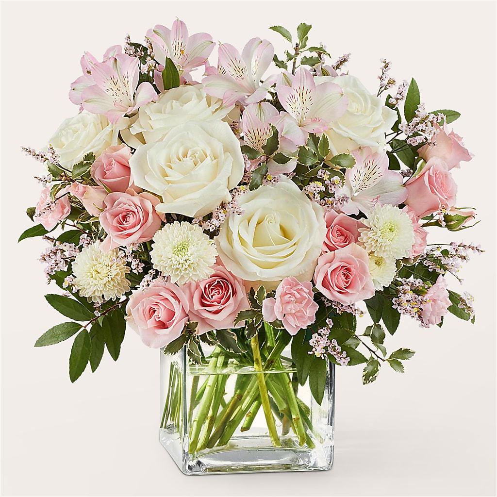 Day Made Bouquet – Flowers By Robert Taylor Inc, West Covina CA