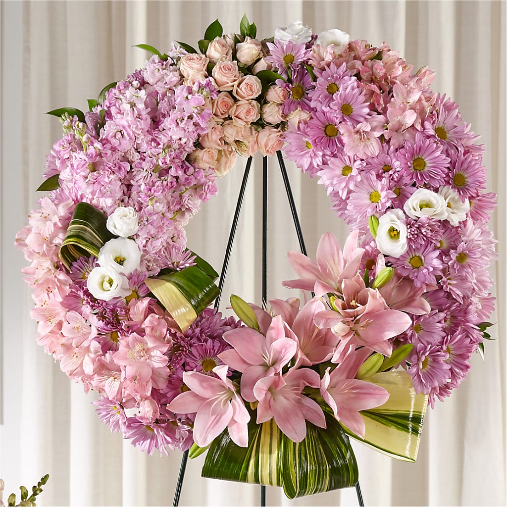 Gift of Warmth Wreath – Flowers By Robert Taylor Inc, West Covina CA