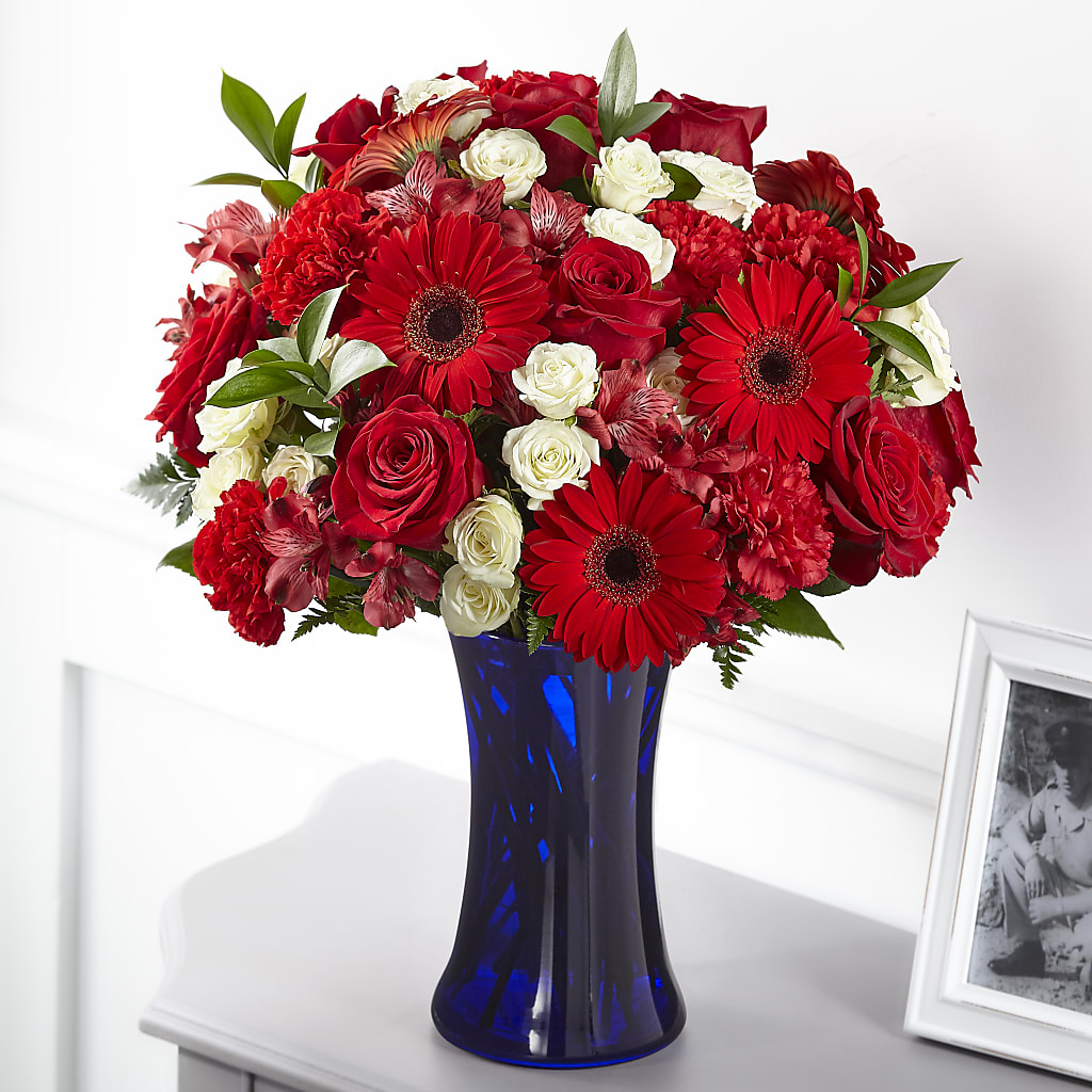 Hearts Embrace Bouquet – Flowers By Robert Taylor Inc, West Covina CA