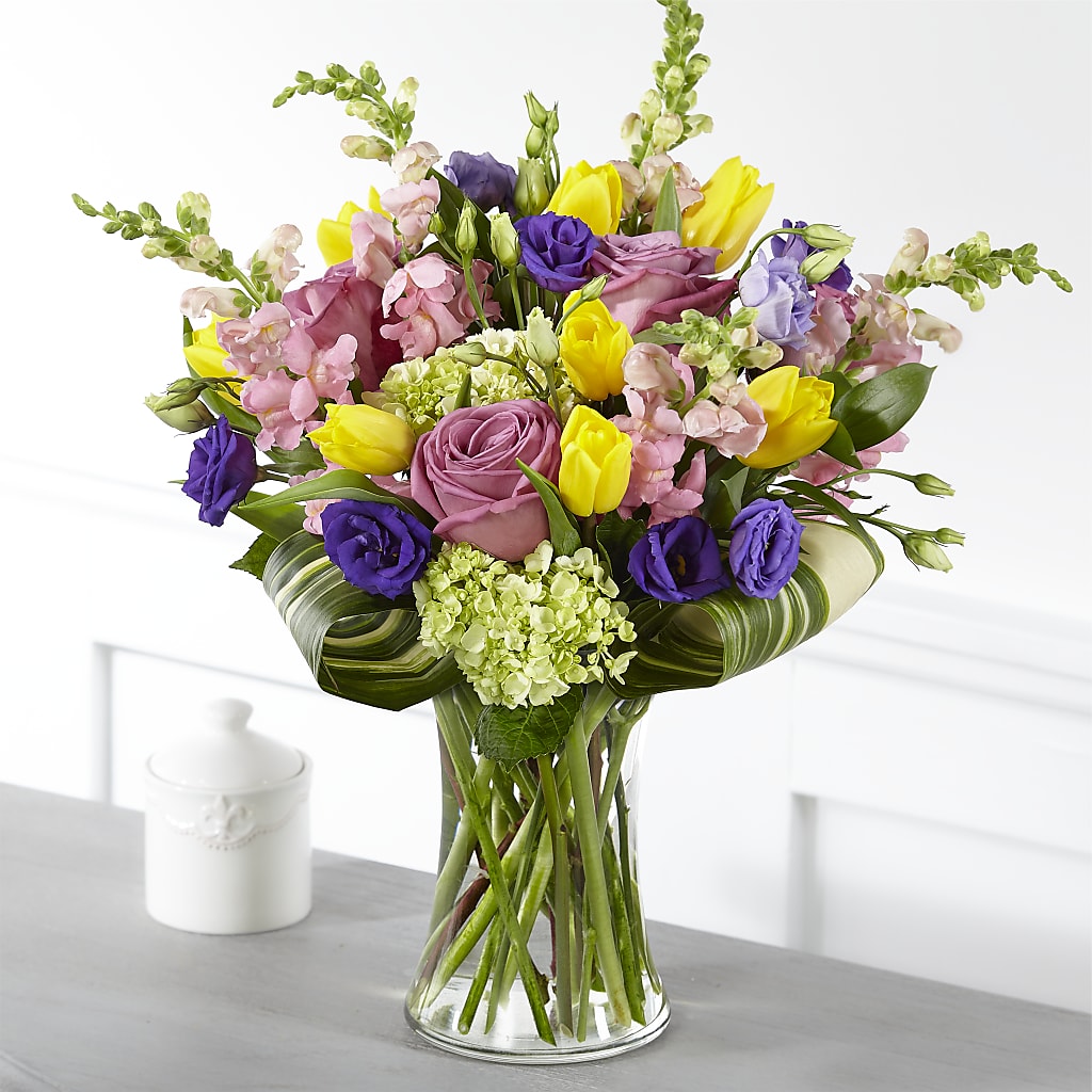 Wondrous Memories Bouquet – Flowers By Robert Taylor Inc, West Covina CA