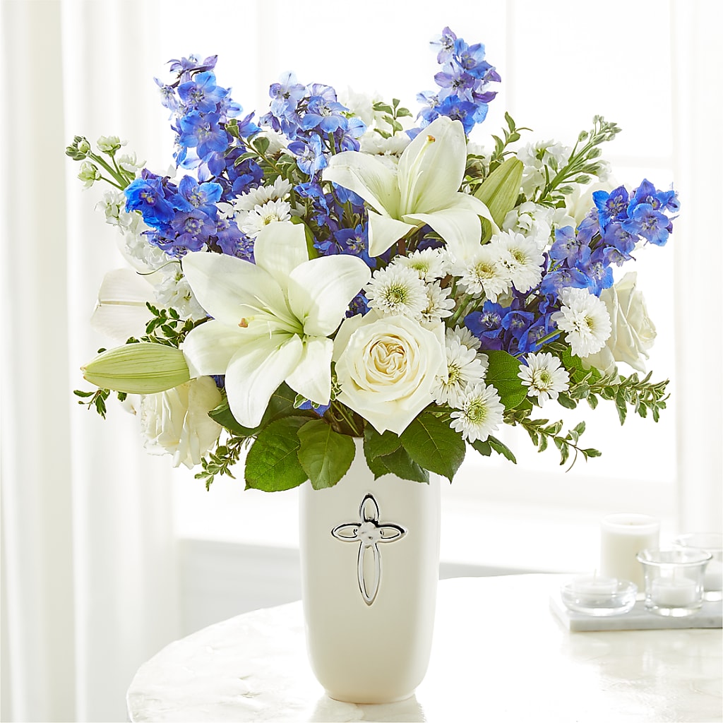 Heavenly Blossoms Bouquet – Flowers By Robert Taylor Inc, West Covina CA