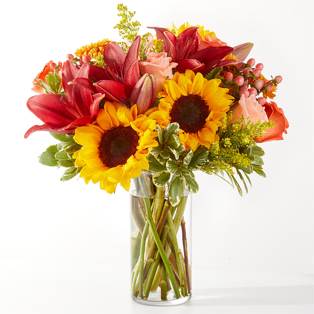 Acorn Lane Bouquet – Flowers By Robert Taylor Inc, West Covina CA