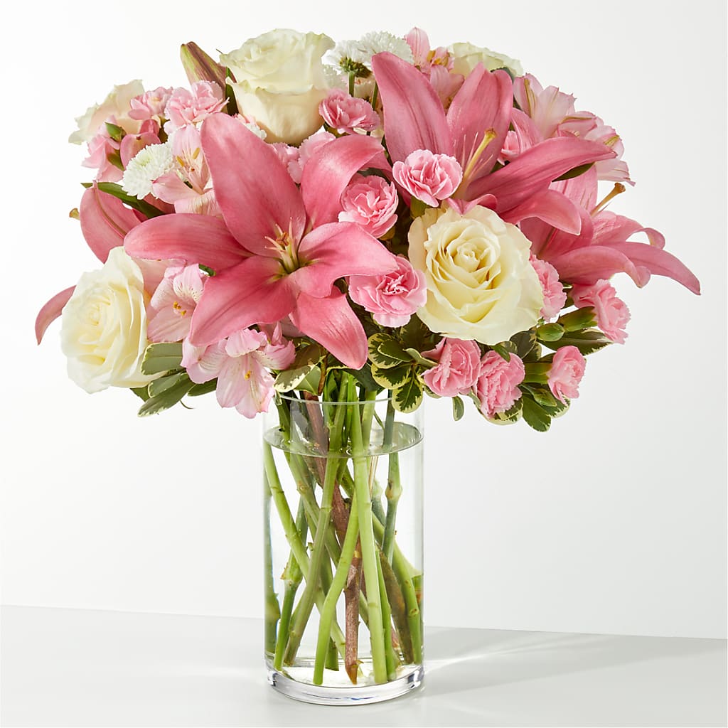 Piece of Cake Bouquet – Flowers By Robert Taylor Inc, West Covina CA