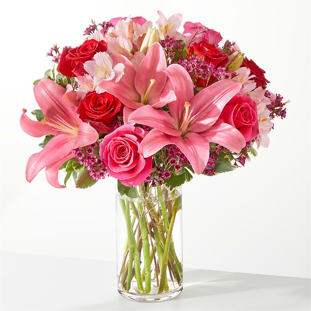 Lucky in Love Bouquet – Flowers By Robert Taylor Inc, West Covina CA