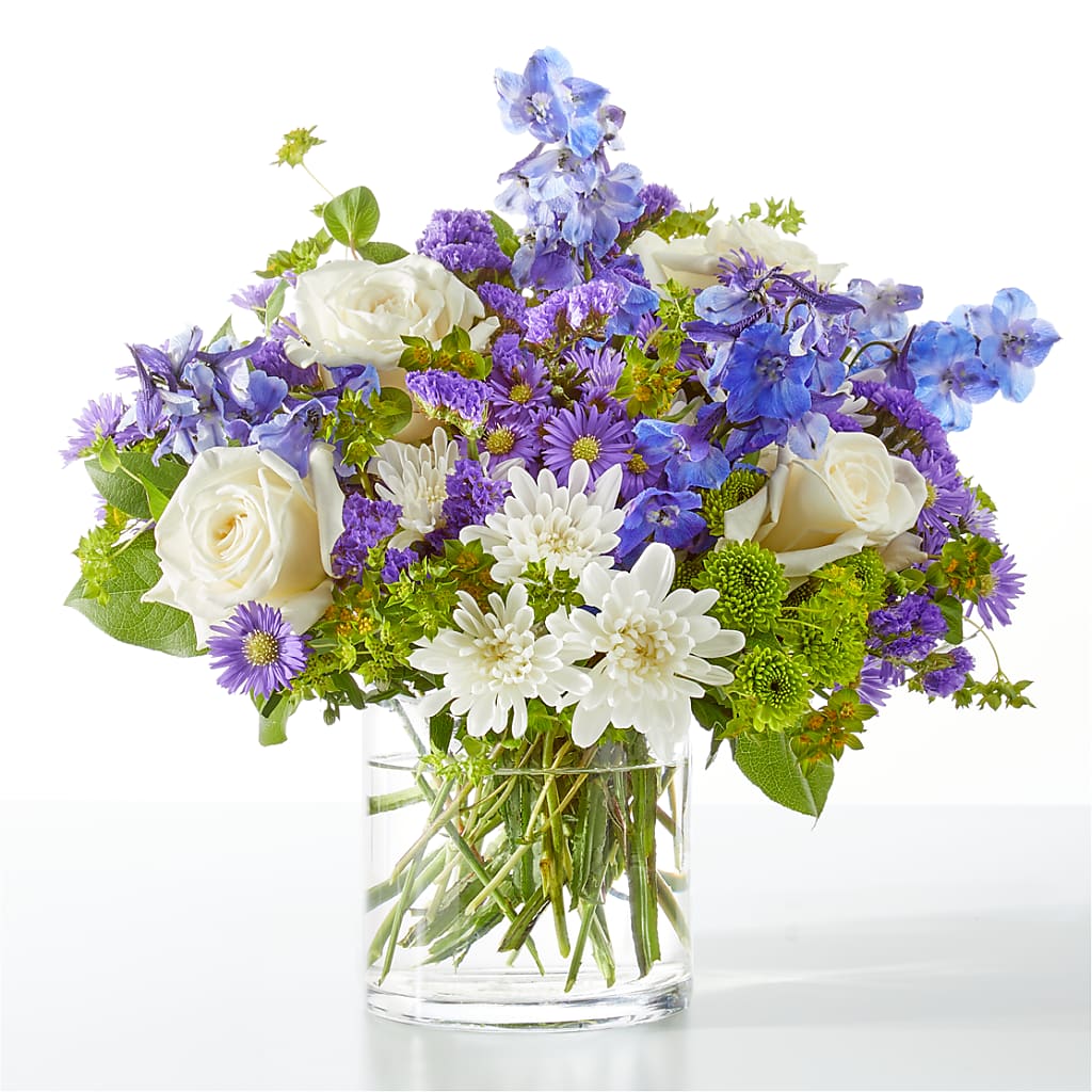 Genuine Gestures Bouquet – Flowers By Robert Taylor Inc, West Covina CA