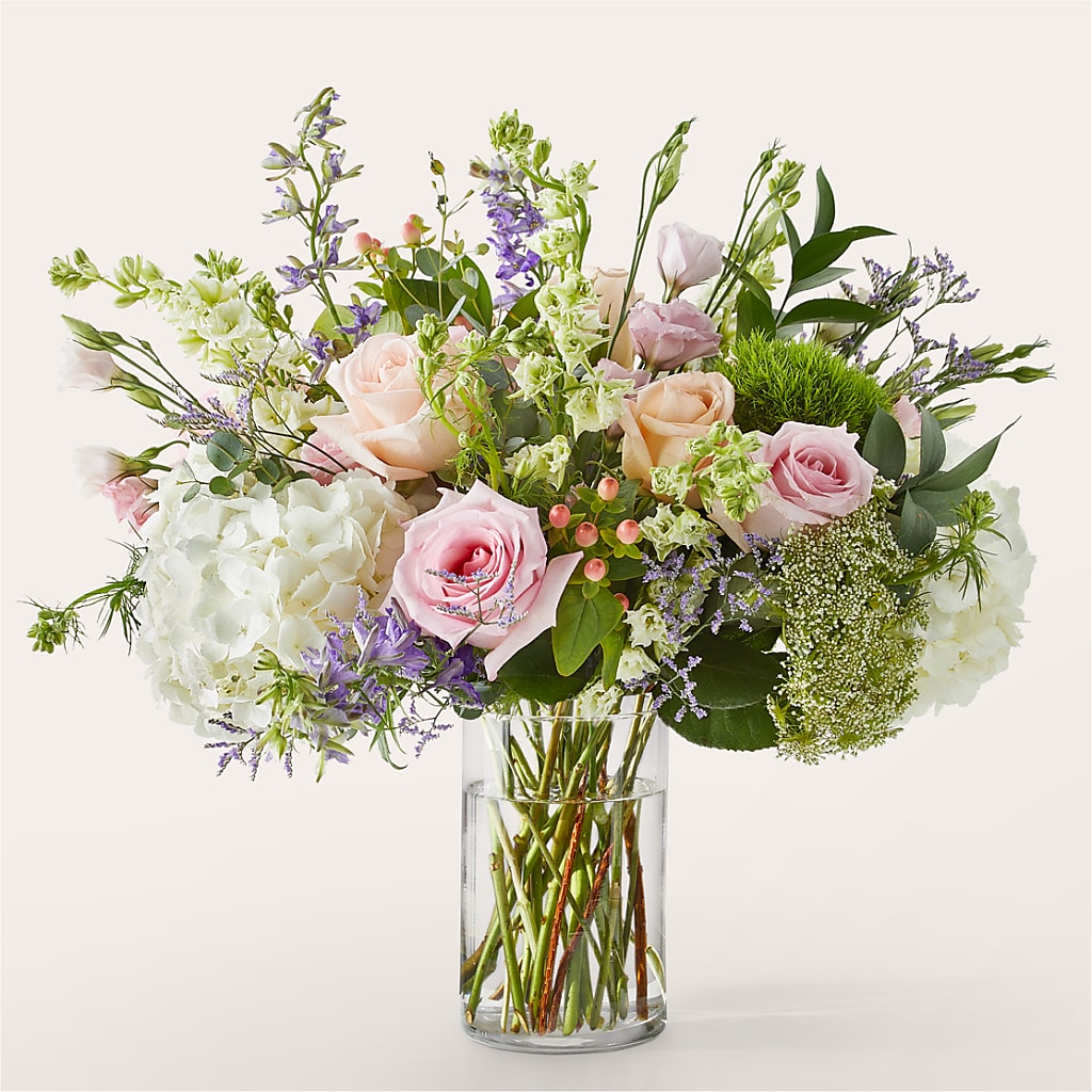 From Scratch Luxury Bouquet – Flowers By Robert Taylor Inc, West Covina CA