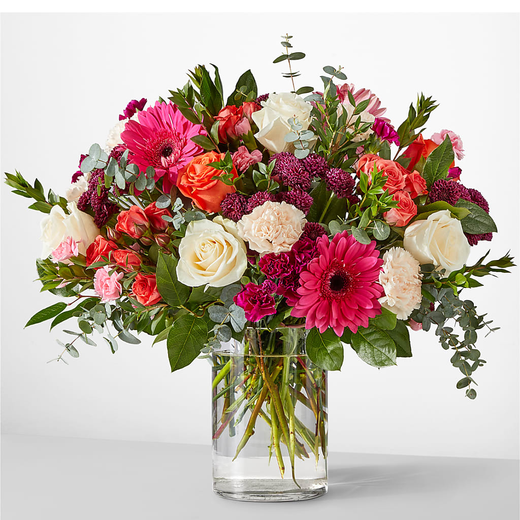 Smell the Roses Bouquet – Flowers By Robert Taylor Inc, West Covina CA