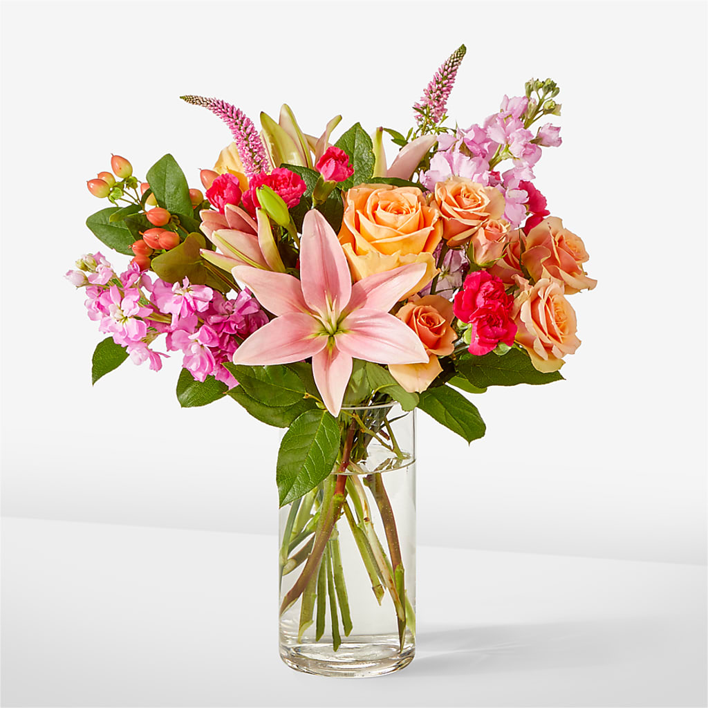 Bisous Bouquet – Flowers By Robert Taylor Inc, West Covina CA