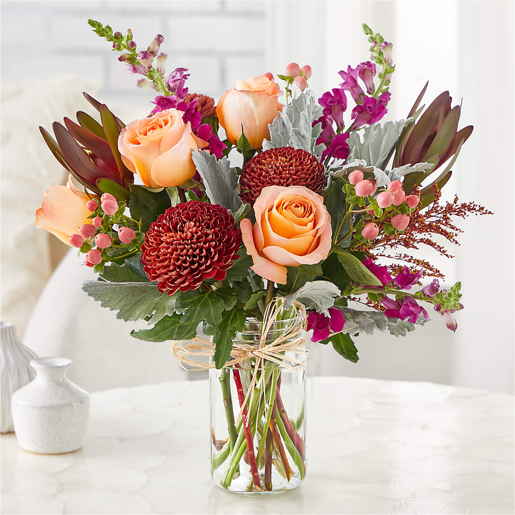 Moody Hues Bouquet – Flowers By Robert Taylor Inc, West Covina CA