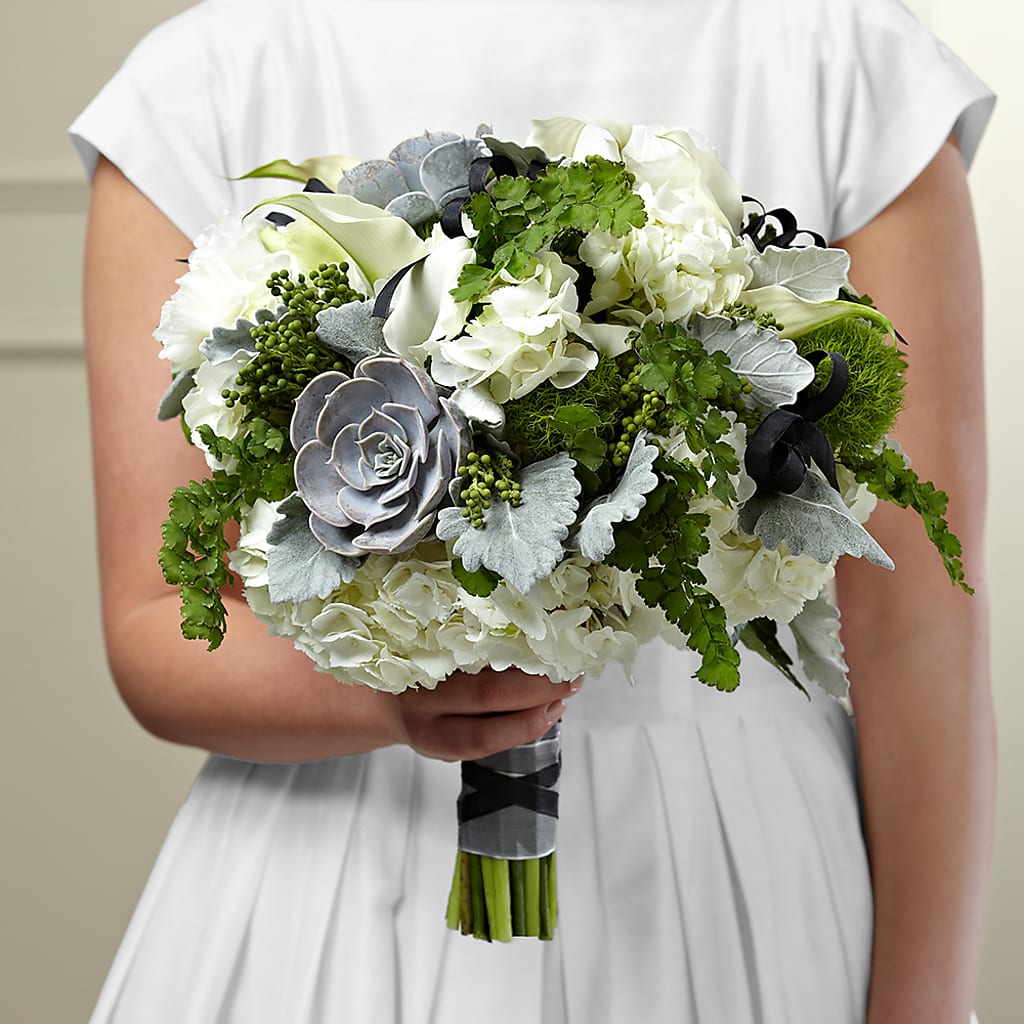 Sweet Innocence Bouquet – Flowers By Robert Taylor Inc, West Covina CA