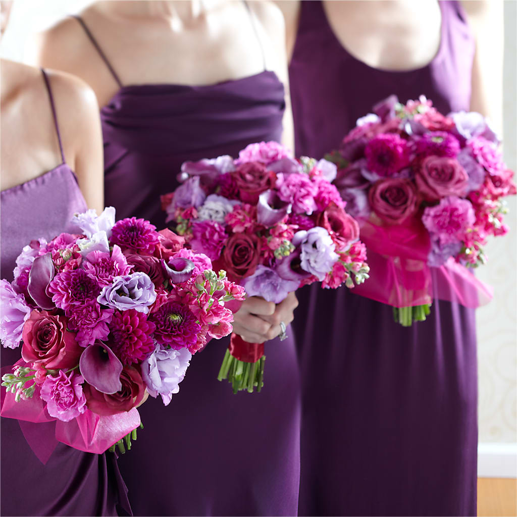 Bridesmaid's Garden Bouquet – Flowers By Robert Taylor Inc, West Covina CA
