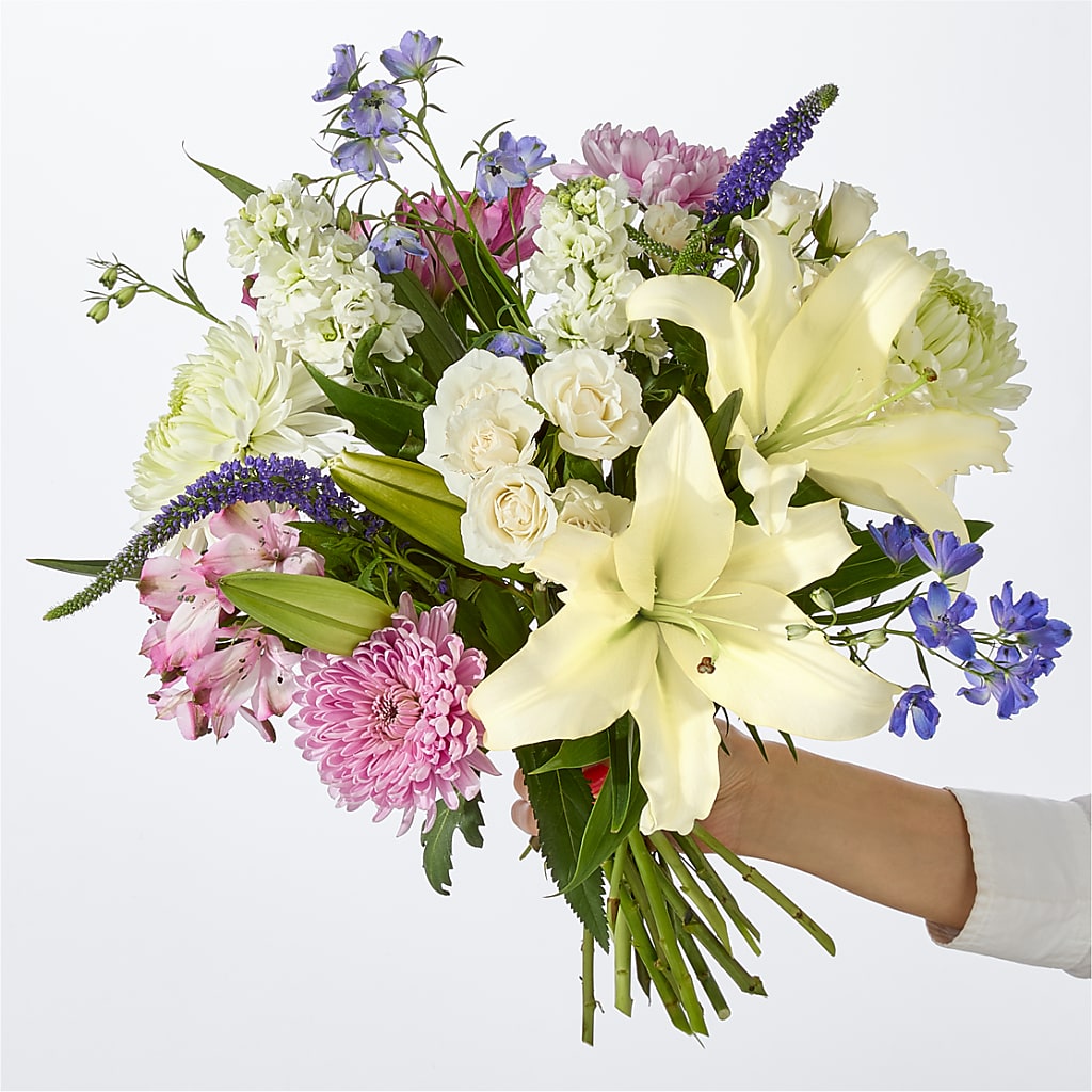 Winter Celebration Bouquet –  Flowers By Robert Taylor Inc, West Covina CA