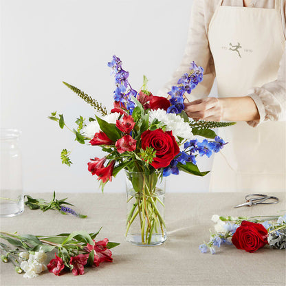 Star Spangled - A Florist Original –  Flowers By Robert Taylor Inc, West Covina CA