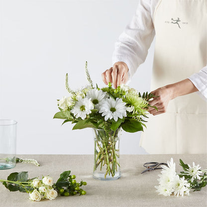 Irish Garden - A Florist Original –  Flowers By Robert Taylor Inc, West Covina CA