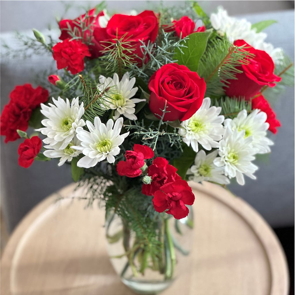 Seasonal Magic Bouquet –  Flowers By Robert Taylor Inc, West Covina CA