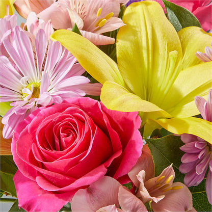 Sprinkles Bouquet –  Flowers By Robert Taylor Inc, West Covina CA