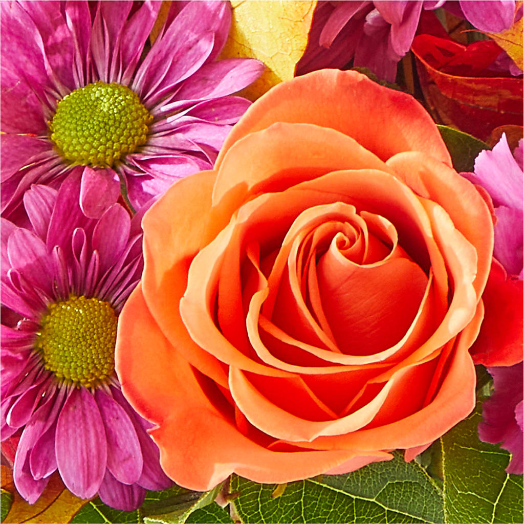 Mum's the Word Bouquet –  Flowers By Robert Taylor Inc, West Covina CA