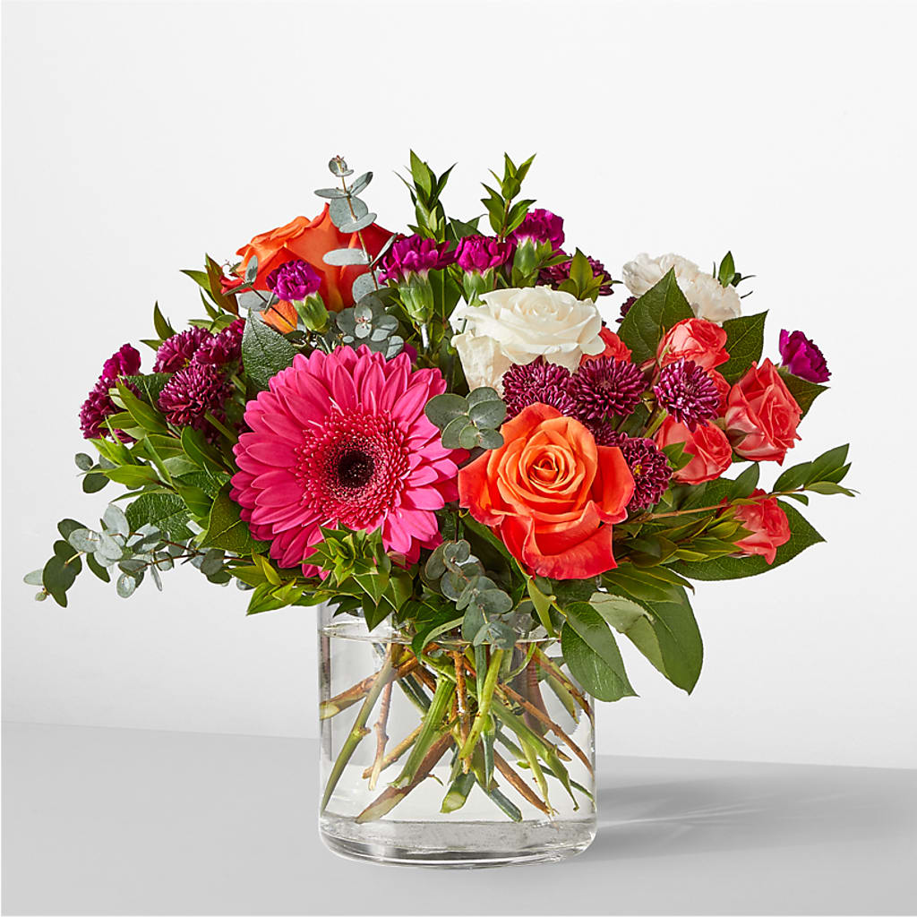Smell the Roses Bouquet –  Flowers By Robert Taylor Inc, West Covina CA
