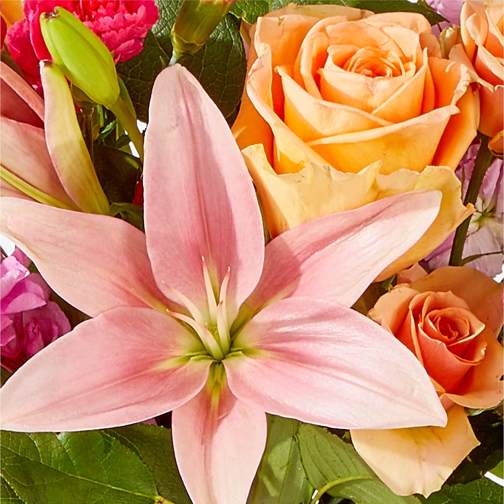 Bisous Bouquet –  Flowers By Robert Taylor Inc, West Covina CA