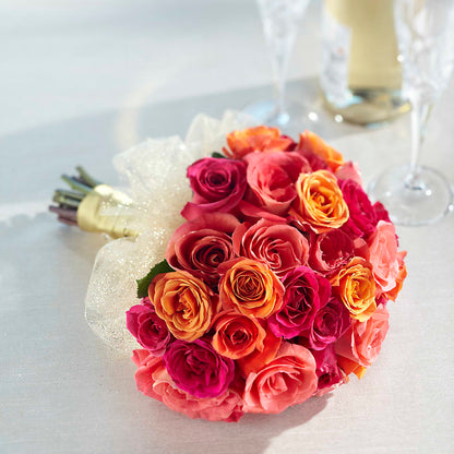Sweet Roses Bouquet –  Flowers By Robert Taylor Inc, West Covina CA